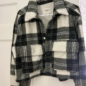 Abercrombie Cropped Sherpa Jacket